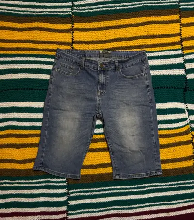 Pantalones cortos de mezclilla - miniatura 1
