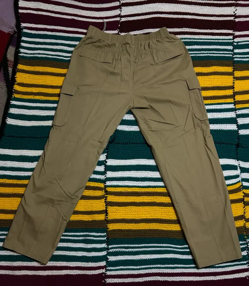 Pantalones cargo beige hombre - 2