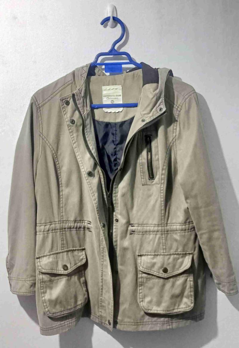 Chaqueta beige con capucha S-M - 1