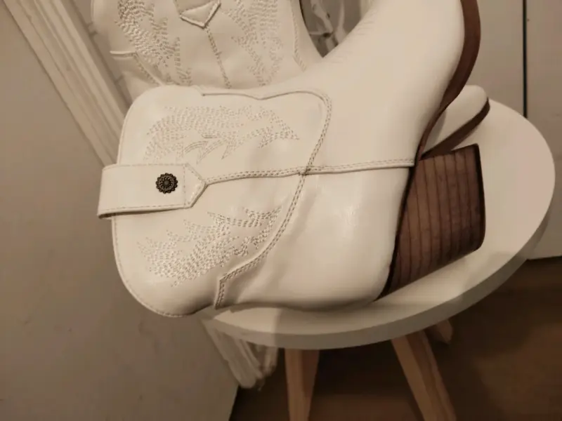 Botas blancas estilo western - 3