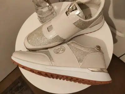 Zapatillas estilo deportivo doradas - miniatura 5
