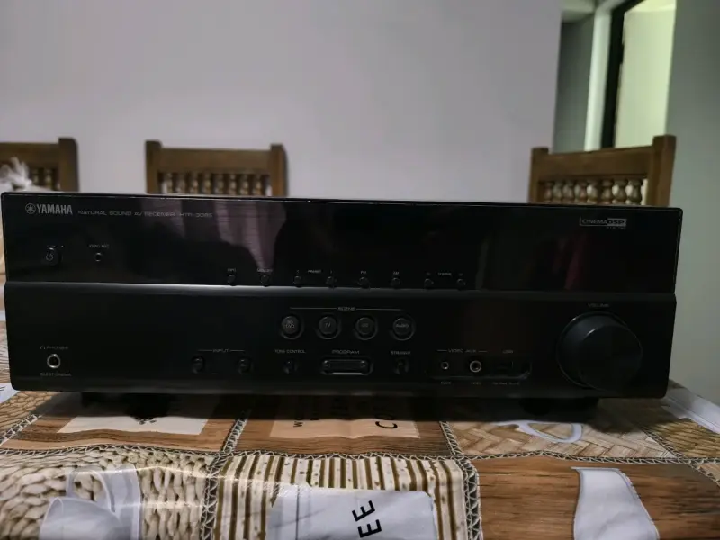 Receiver Yamaha - 4