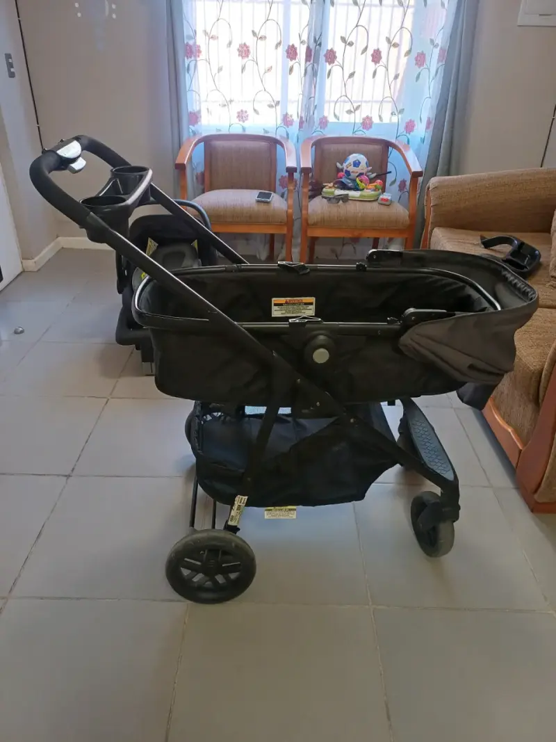 Coche con moises y silla de auto - 4
