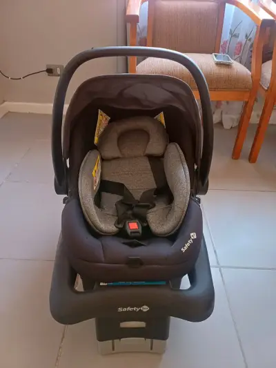 Coche con moises y silla de auto - miniatura 6
