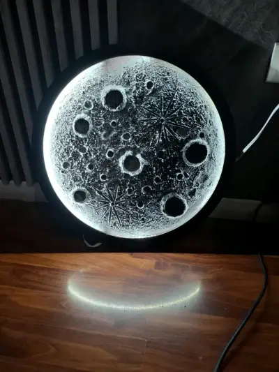 Lámpara LED forma de Luna - miniatura 2