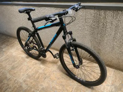precio conversable Bicicleta Trek montañera negra - miniatura 1
