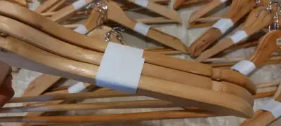 Perchas de madera resistente - miniatura 3