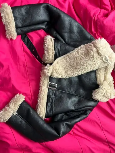 Chaqueta de cuero sintético - miniatura 1