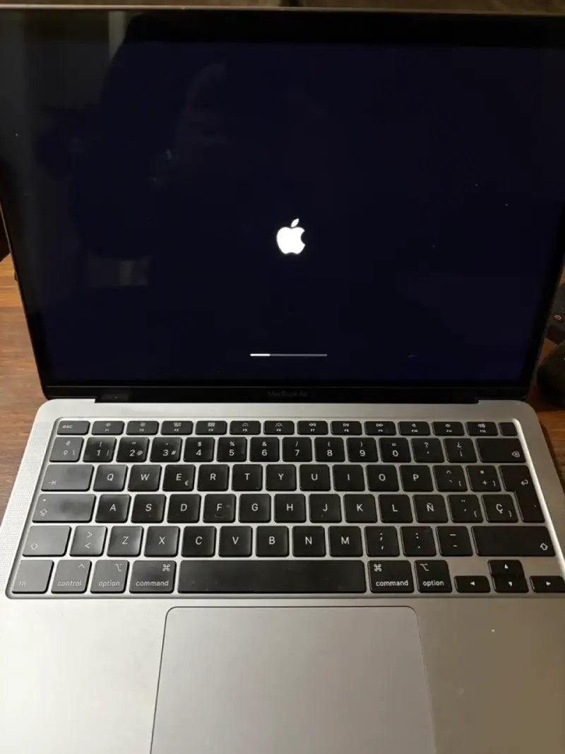 MacBook Air i3 2020 (detalle) - 2