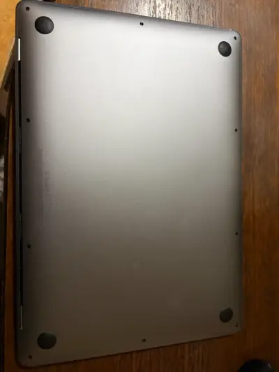 MacBook Air i3 2020 (detalle) - miniatura 3