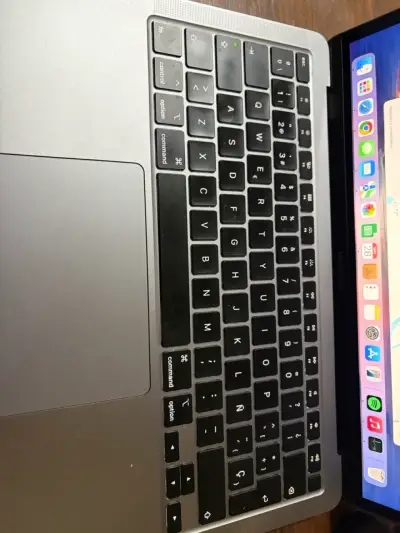 MacBook Air i3 2020 (detalle) - miniatura 6