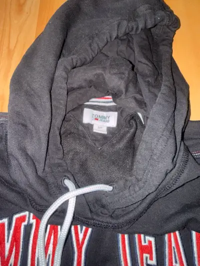 Polerón Tommy Jeans negro - miniatura 4