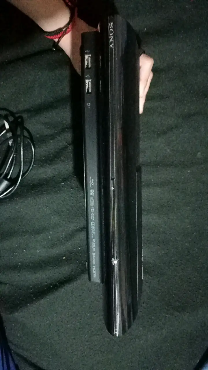 Consola PS3 con control y juegos - 5