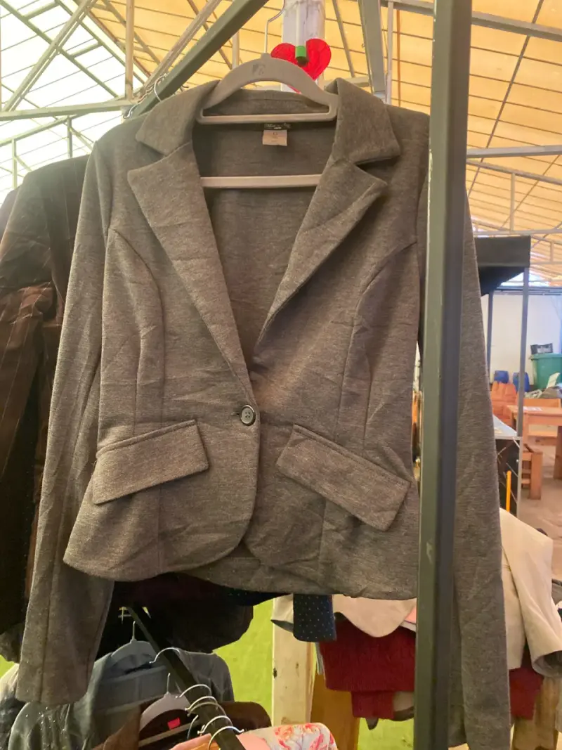 Blazer gris para mujer - 1