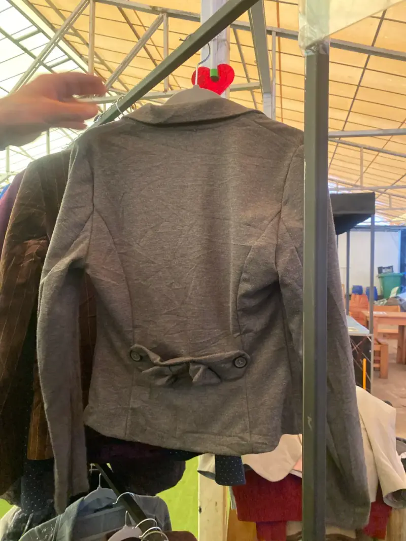 Blazer gris para mujer - 2