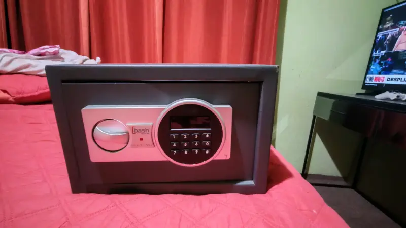 Caja fuerte Bash con teclado - 1