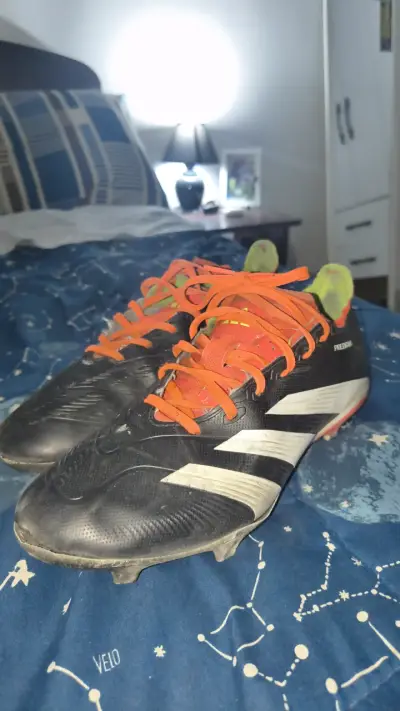 Adidas Predator talla 40.5 - miniatura 1