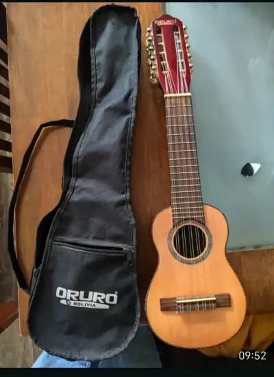 Charango Oruro con funda - miniatura 1