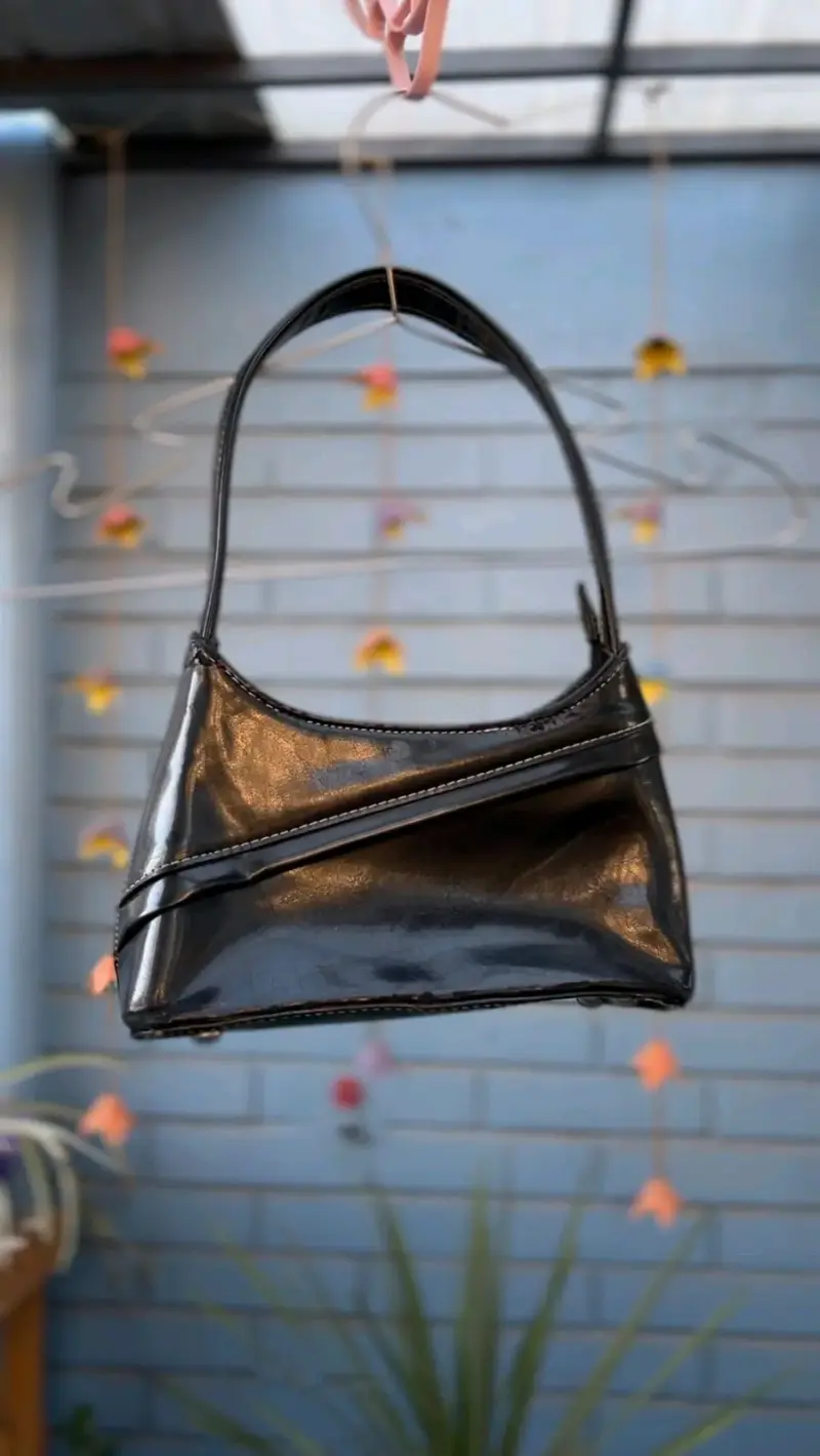 Cartera negra elegante - 1