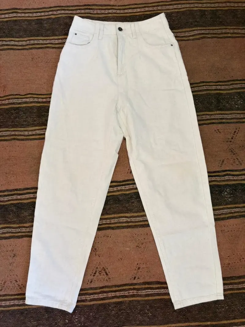 Pantalón blanco de tiro alto