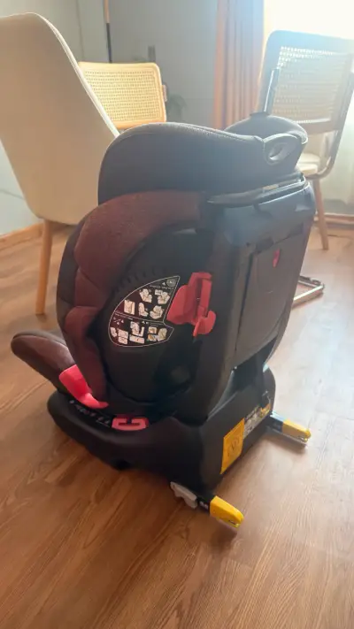 Silla de auto gris para niños - miniatura 2