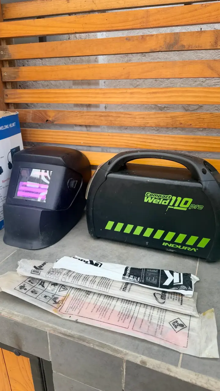 Equipo de soldadura con máscara - 3