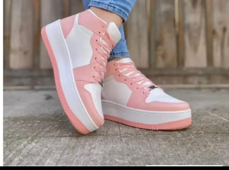 Zapatillas altas rosadas y blancas - 1