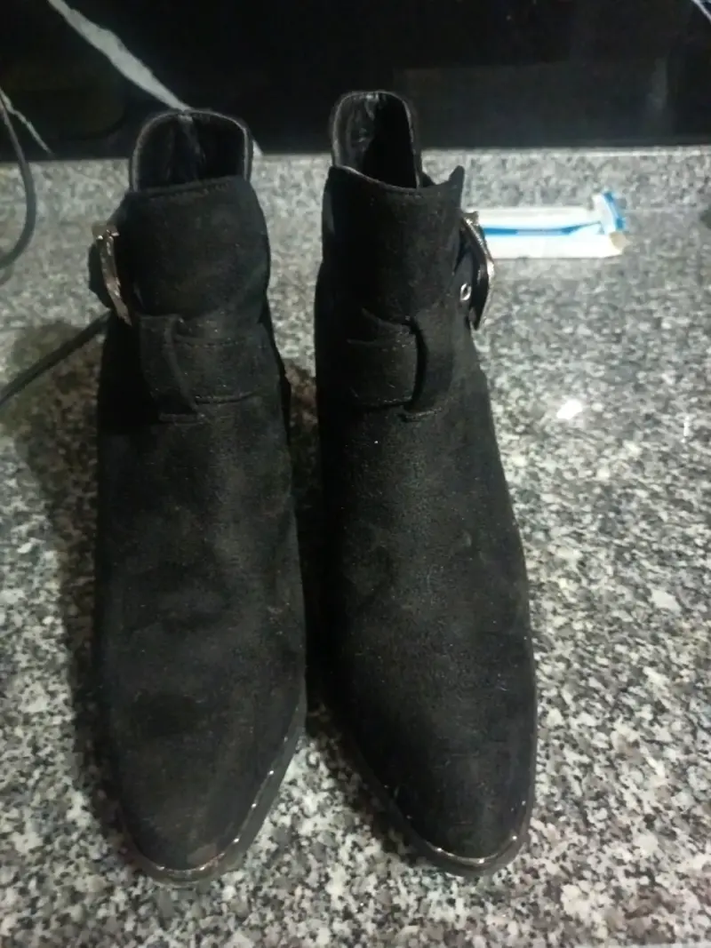 Botines negros con hebilla - 2
