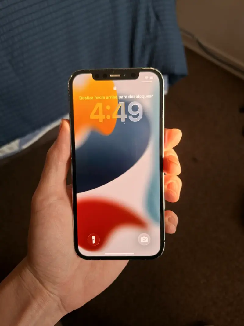 Iphone 12 - 1