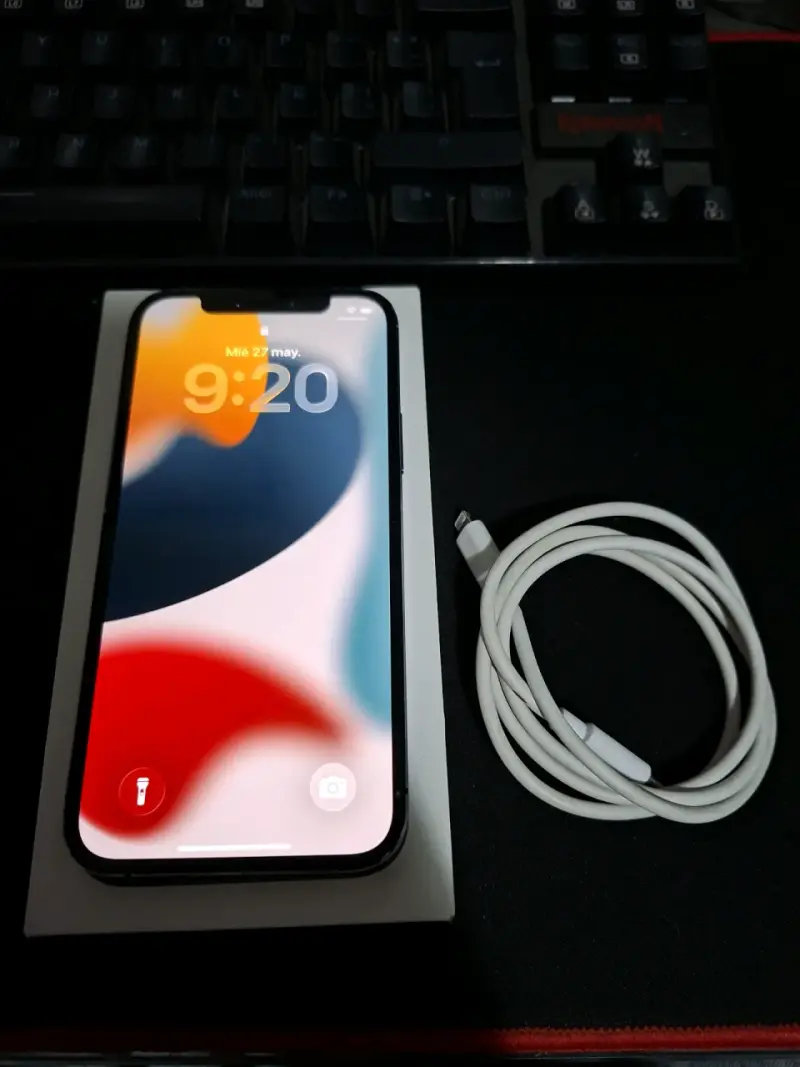 Iphone 12 - 6