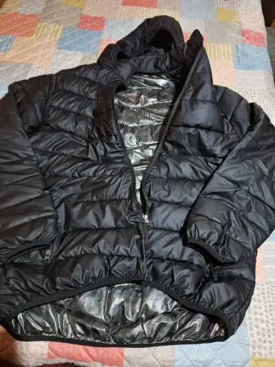 Chaqueta acolchada negra - miniatura 2