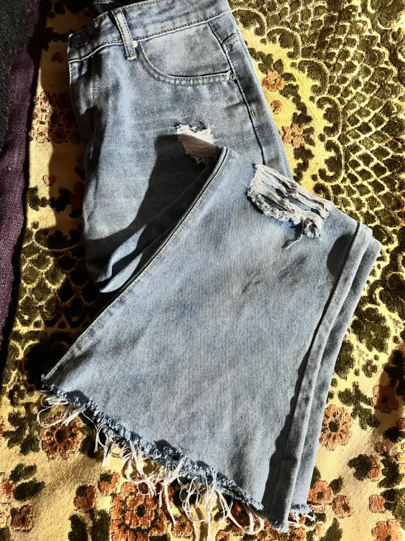 Jeans de mezclilla acampanado