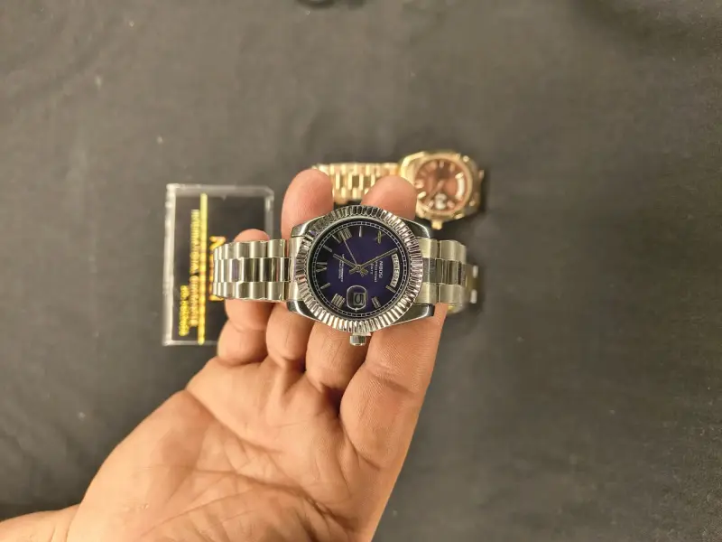 Reloj de pulsera metálico - 2