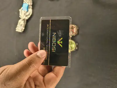 Reloj de pulsera metálico - miniatura 5