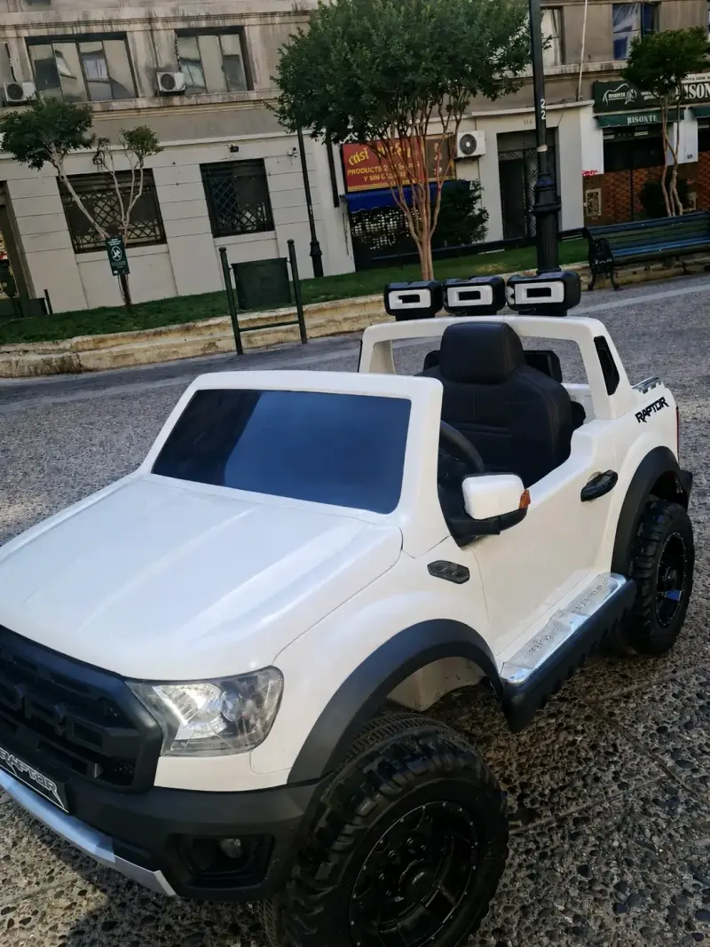 Auto eléctrico juguete Raptor blanco - 4