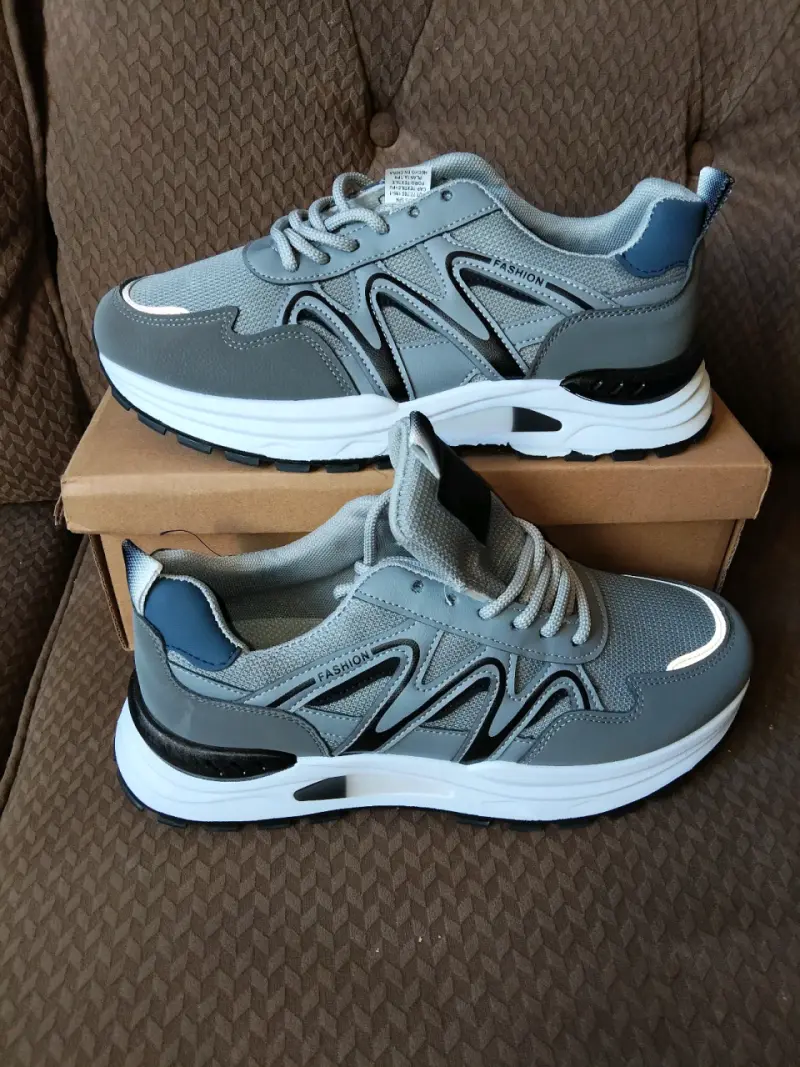Zapatillas deportivas grises
