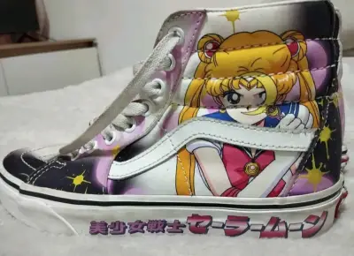 Zapatillas Vans x Sailor Moon edición especial - miniatura 1