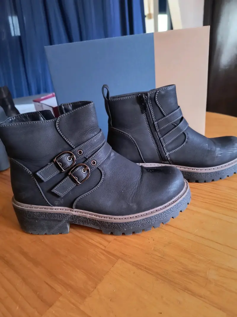 Botines de cuero negros - 1