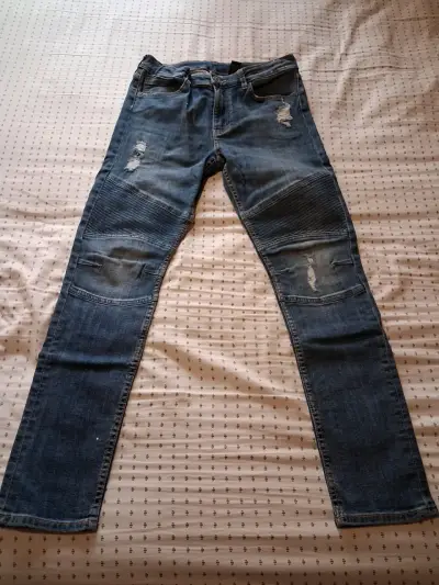Jeans colores varios rotos para hombre - miniatura 3