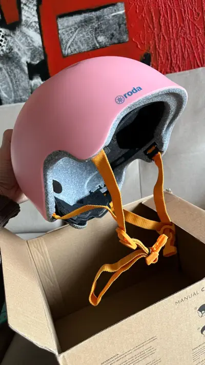 Casco roda niños - miniatura 1