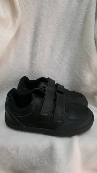 Zapatos escolares negros para niño - miniatura 2