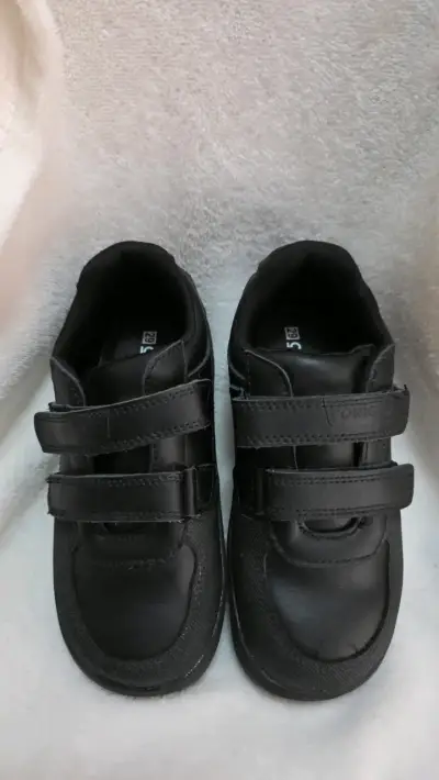 Zapatos escolares negros para niño - miniatura 3
