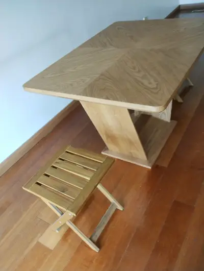 Mesa de comedor de madera - miniatura 2