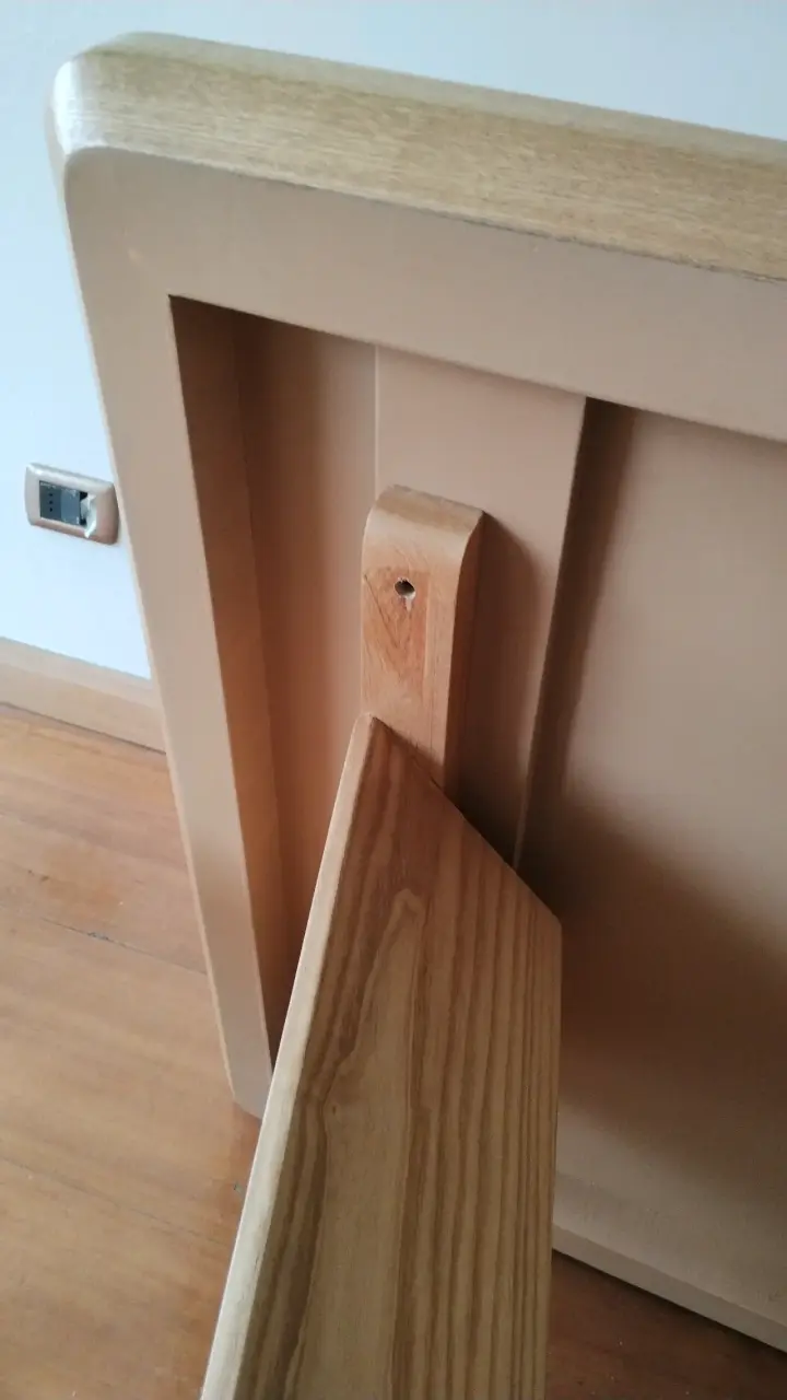 Mesa de comedor de madera - 5
