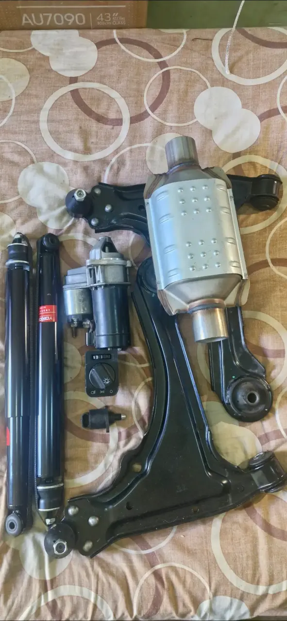 Kit de repuestos automotrices
