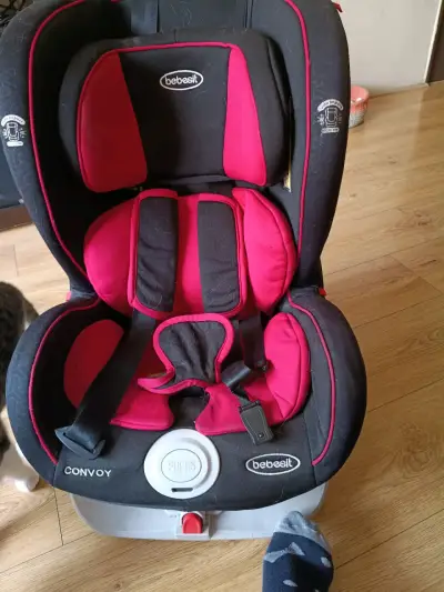 Silla de auto roja BebeSiti - miniatura 1