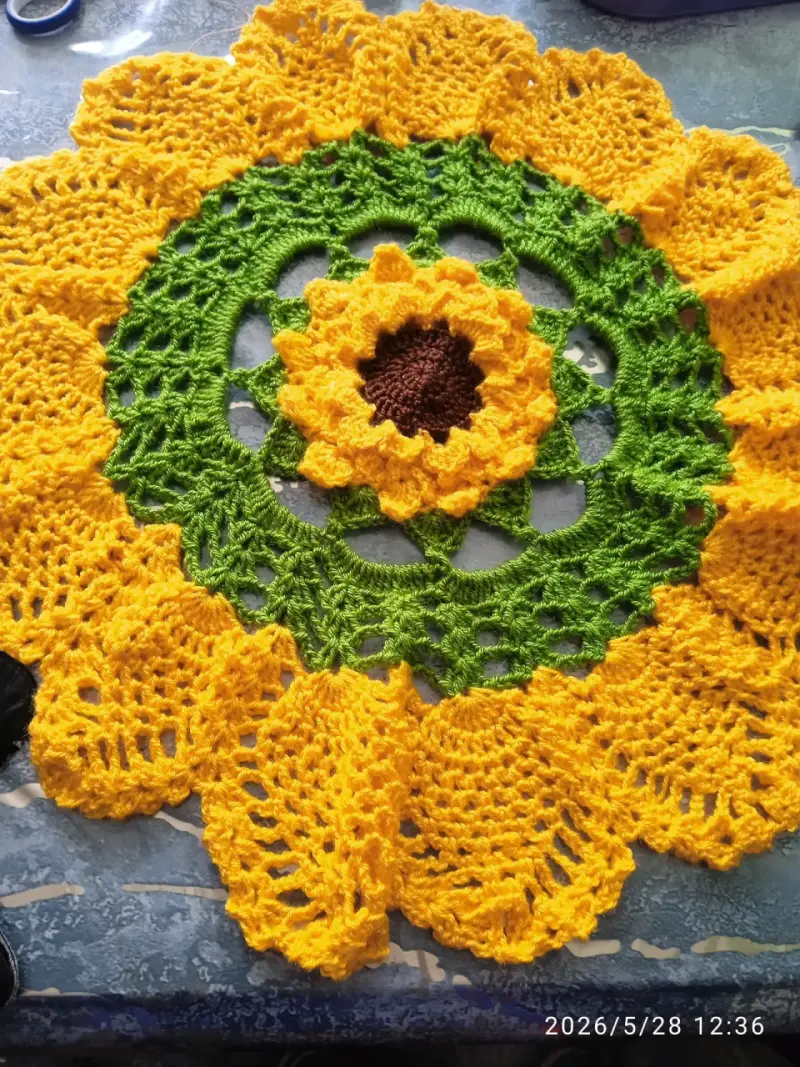 Mantel tejido girasol amarillo