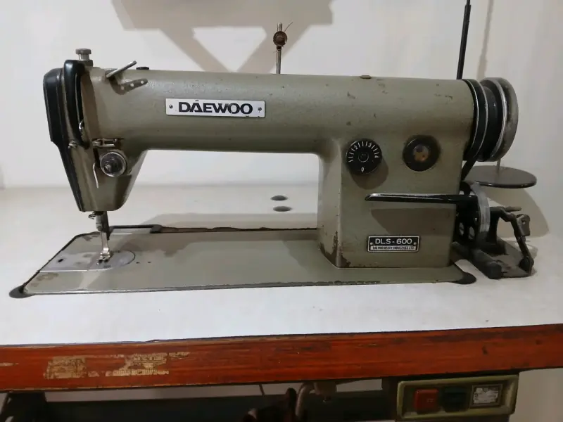 Máquina de coser Daewoo industrial - 2
