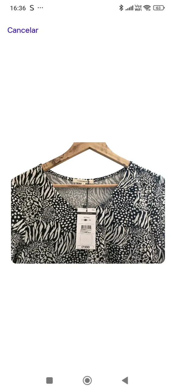 Blusa estampada blanco y negro - 4
