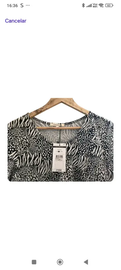 Blusa estampada blanco y negro - miniatura 4